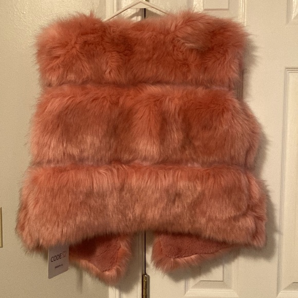 Women’s Faux fur pink vest size XL new with tag - Picture 2 of 4